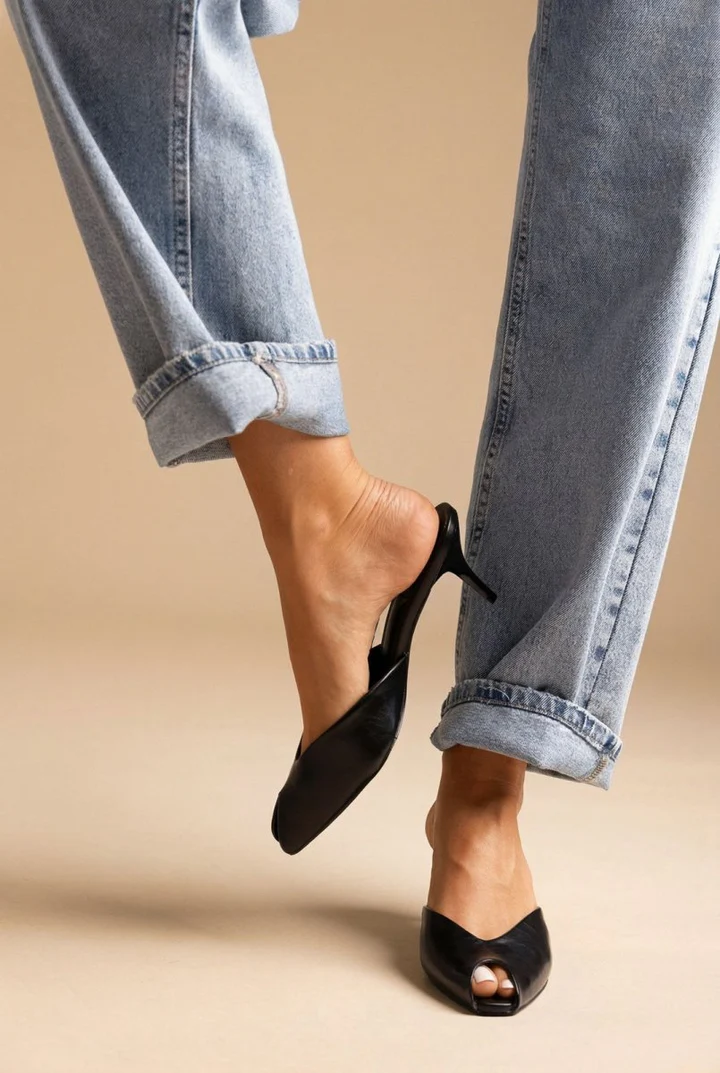 peep-toe-mules-kitten-heel-black-matte-stephan-thefashionprojectgr-3033781.jpg